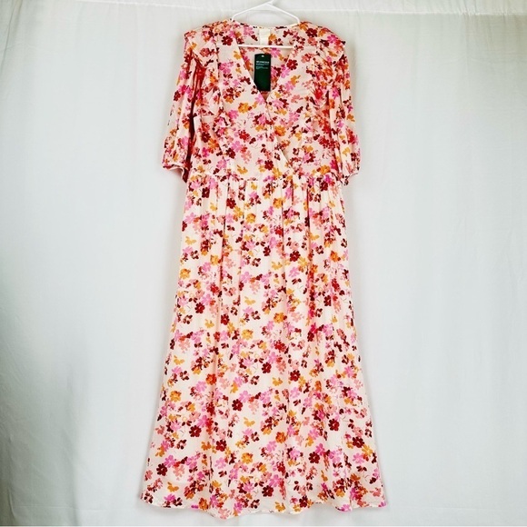 H&M Dresses & Skirts - NWT - H&M - Maxi - Floral - Balloon - Short Sleeve - Dress - Size: Small